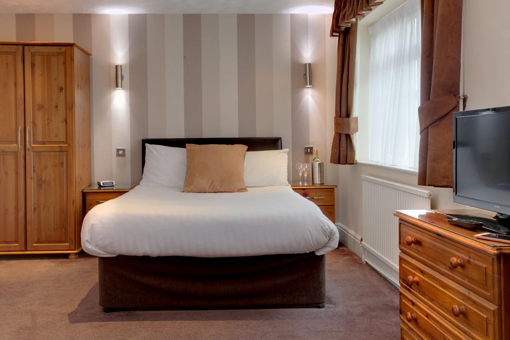 Best Western Bolholt Country Park Hotel Bury  Exterior photo